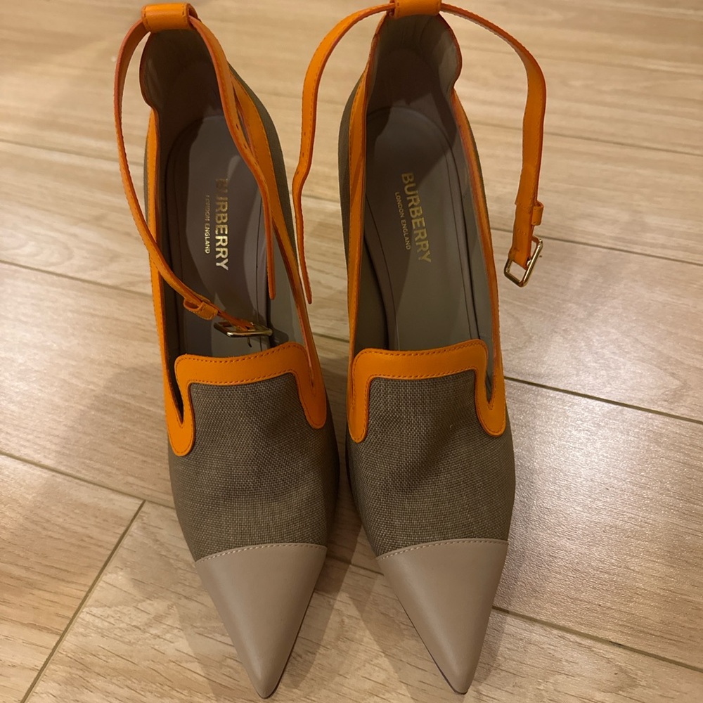 Burberry heels
